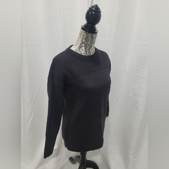 Aritzia Wilfred Free Minimalist 100% Italian Wool Tunic Length Sweater Size S - Picture 8 of 9